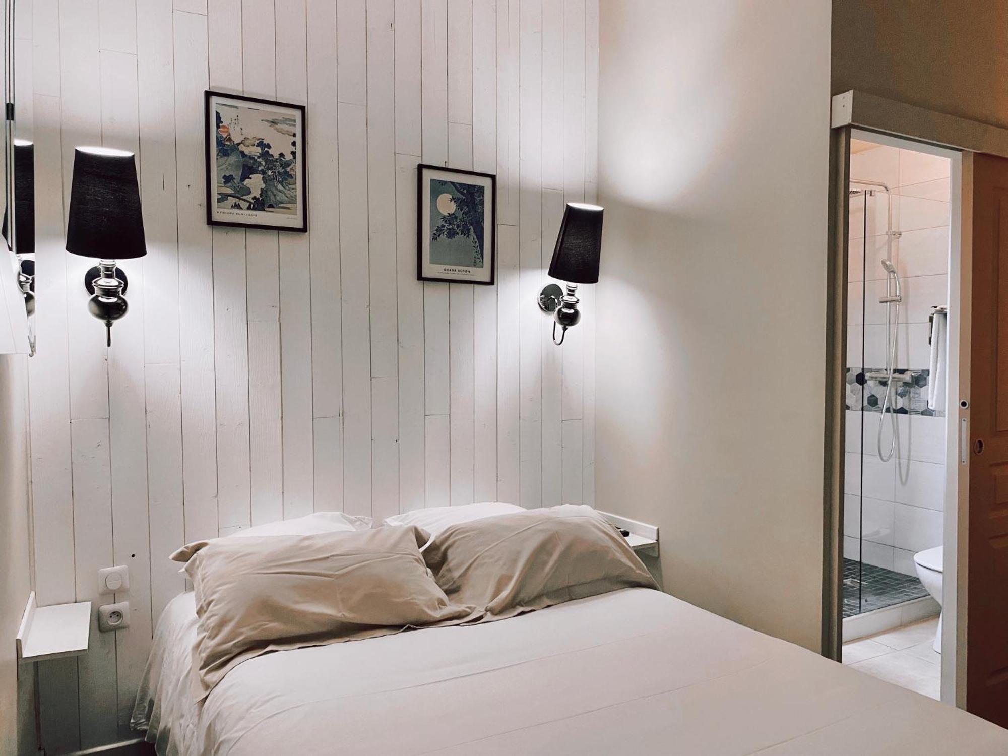 Royal Hotel นีมส์ ภายนอก รูปภาพ